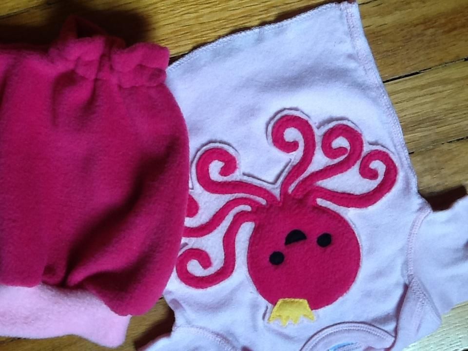 Lil Octopus Tshirt and Bloomers Set Small 6M