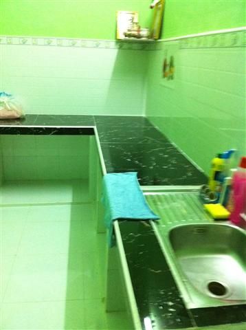 cần bán nhà rẻ & đẹp đường Tân Hoà Đông quận Bình Tân  sát Q6 - 4